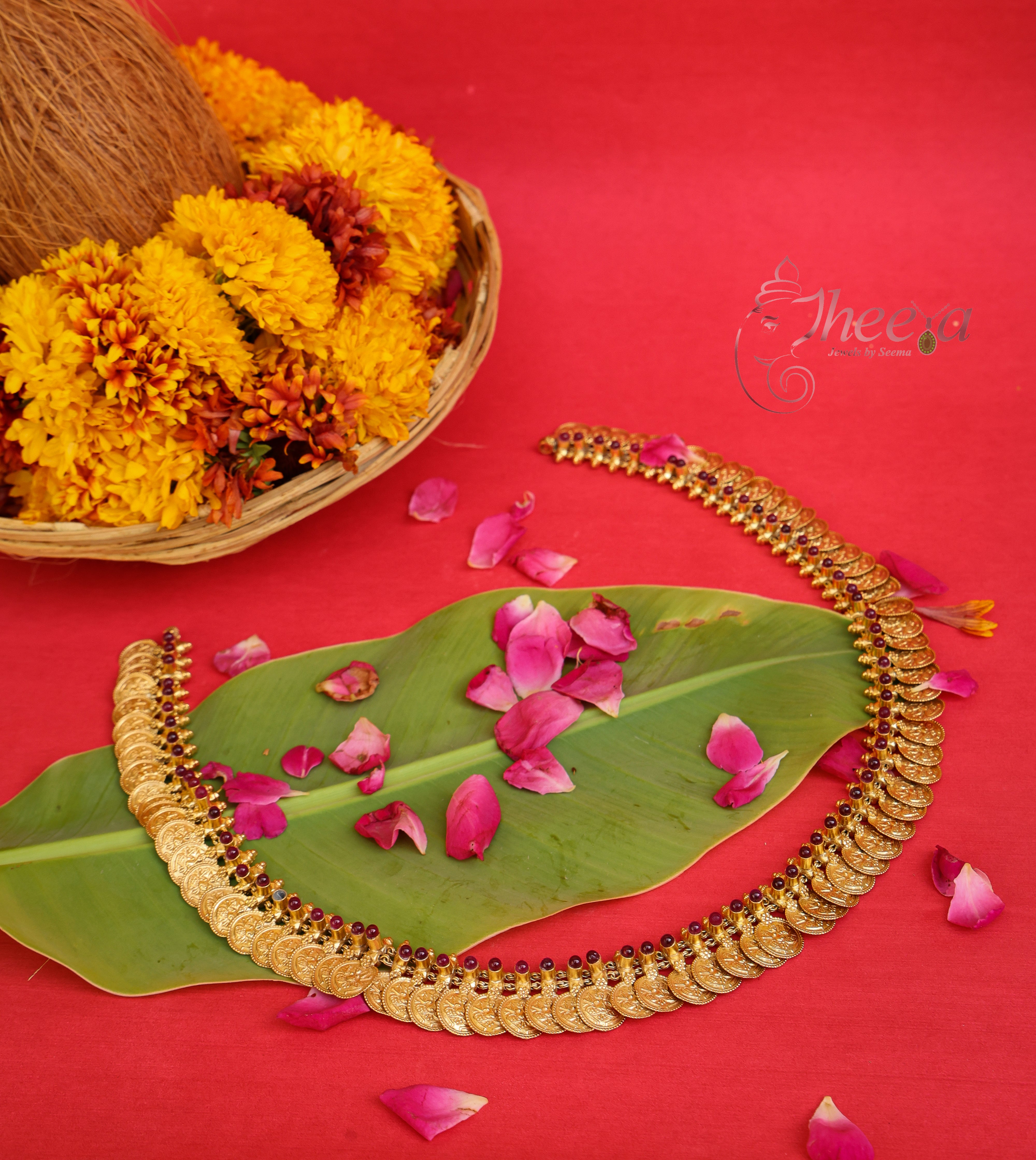 Mahalakshmi Haram Kaasu Mala in Pure Silver, front view.